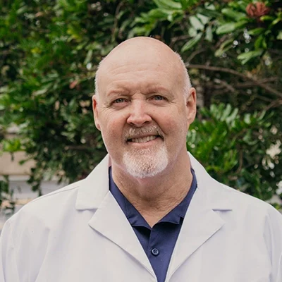 Chiropractor Fountain Valley CA Daniel Warren Meet The Team 1